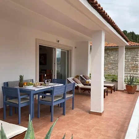 Casa Di Giorgio Apartment Jelsa  Exterior photo