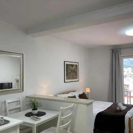 Casa Di Giorgio Apartment Jelsa  Exterior photo